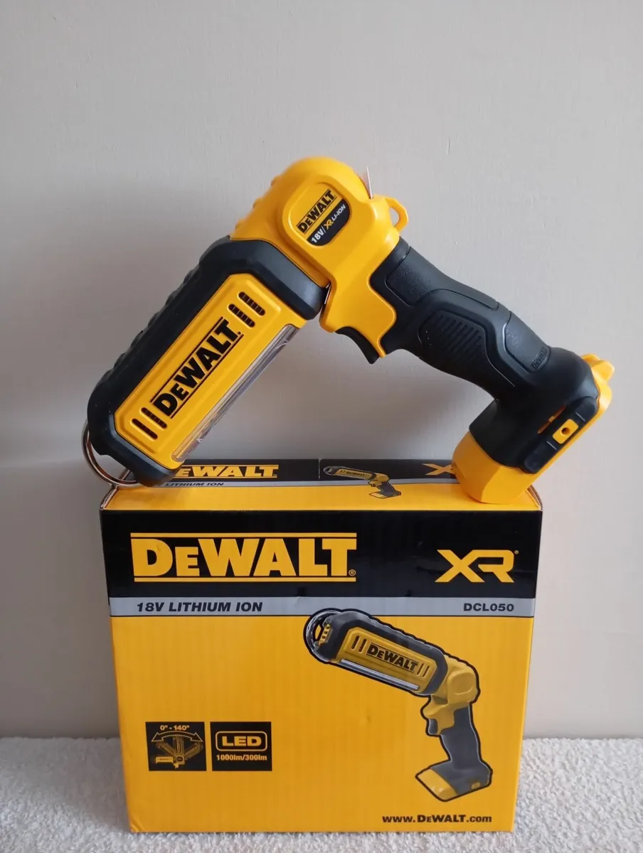 DeWalt LED Torch with 4ah Battery (New) - Image 2