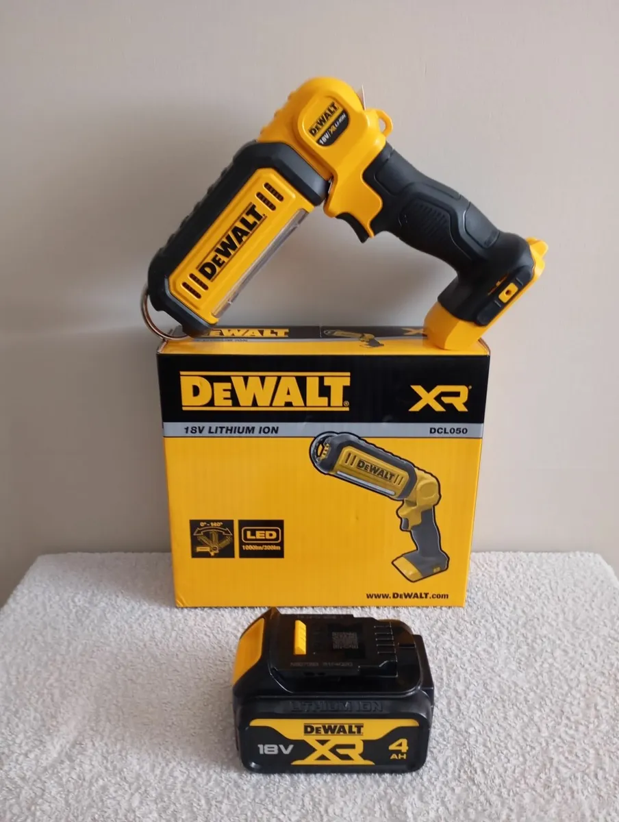 DeWalt LED Torch with 4ah Battery (New) - Image 1