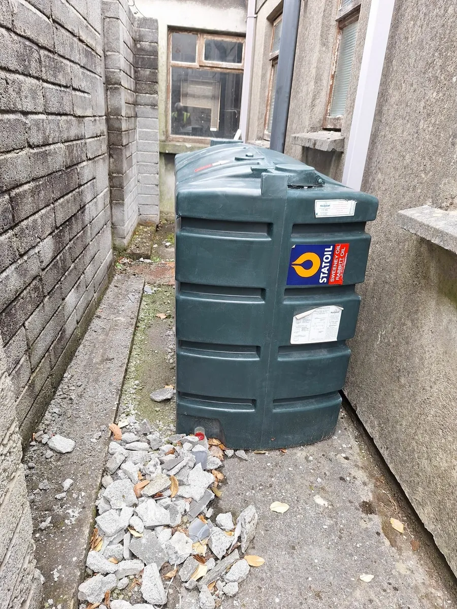 Oil tank - Image 3