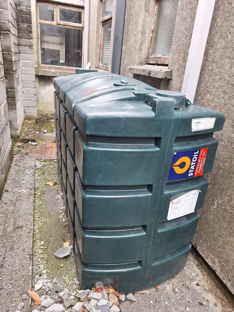 Oil tank - Image 4