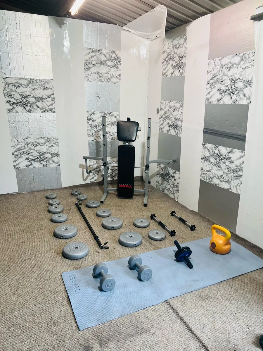 Bench weights bar dumbbells gym mat kettlebell - Image 4