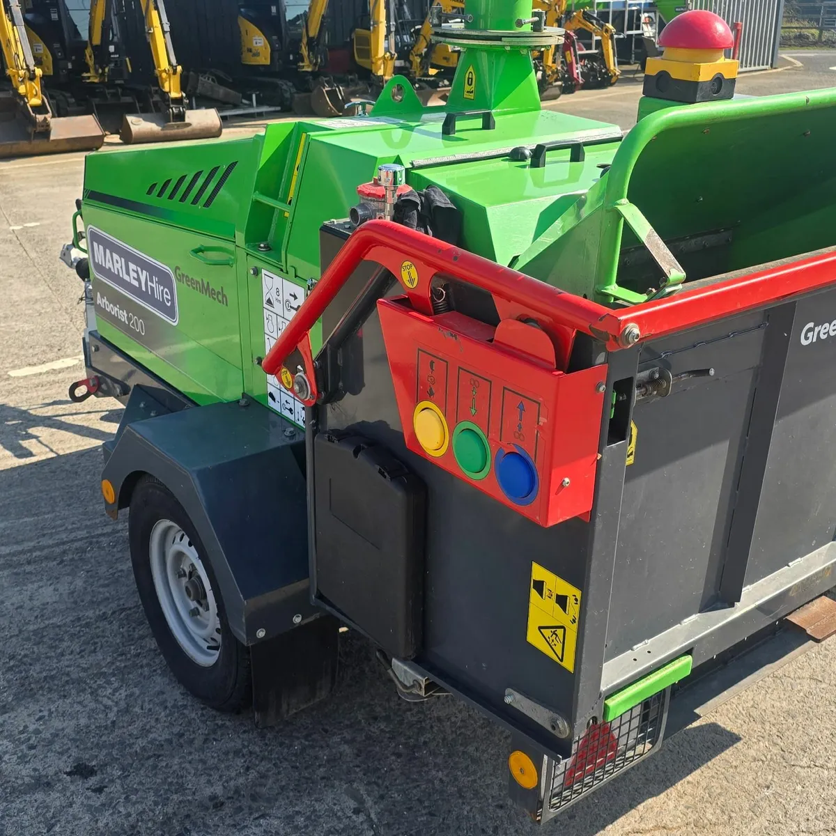Greenmech 8 inch Tow Behind Shredder / Chipper - Image 3