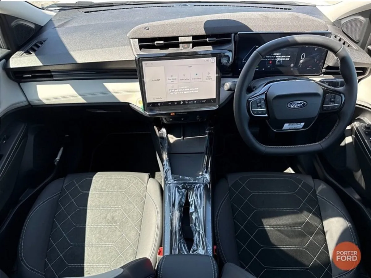 Ford Puma Electric Premium - Image 2