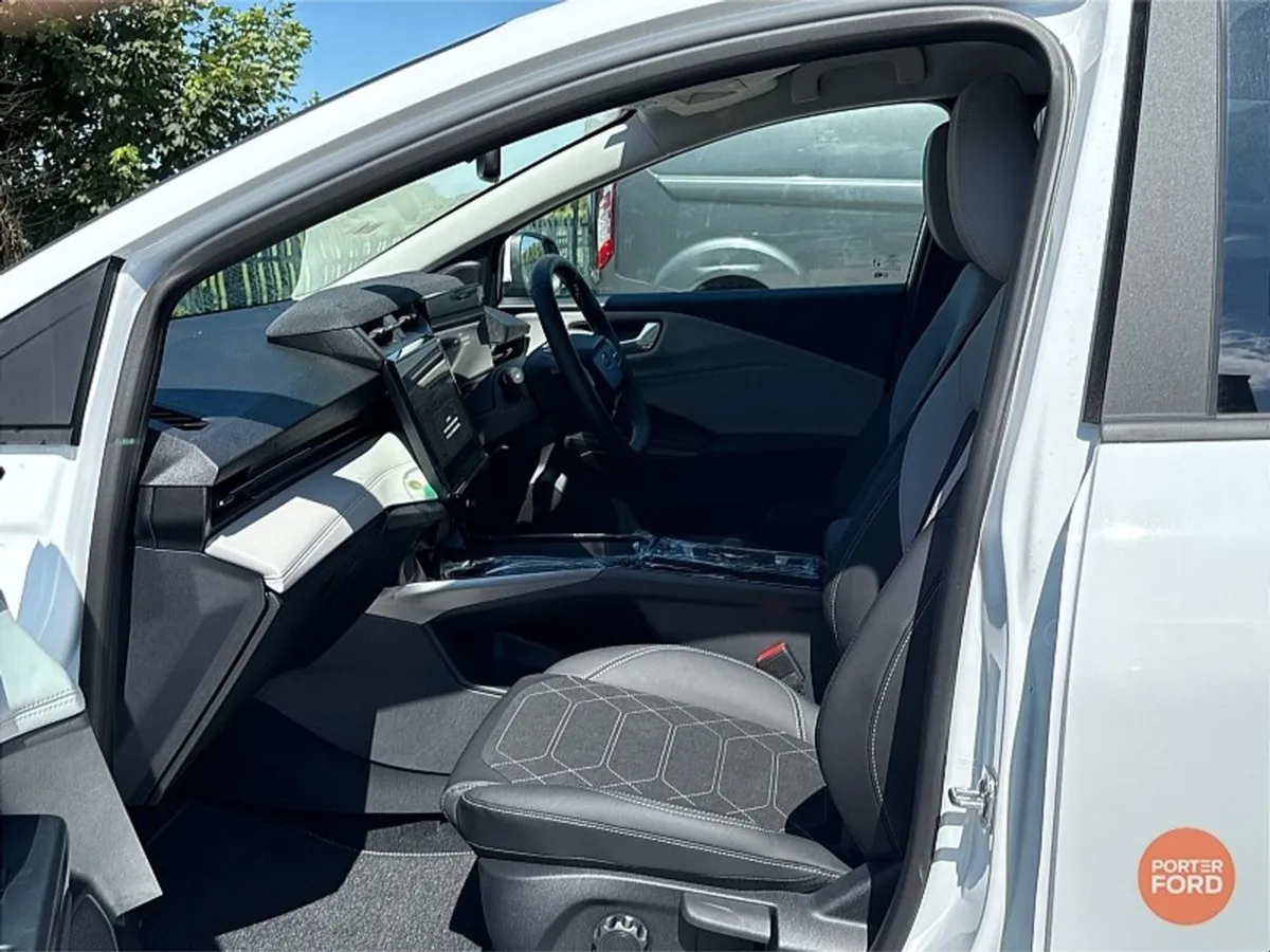 Ford Puma Electric Premium - Image 4