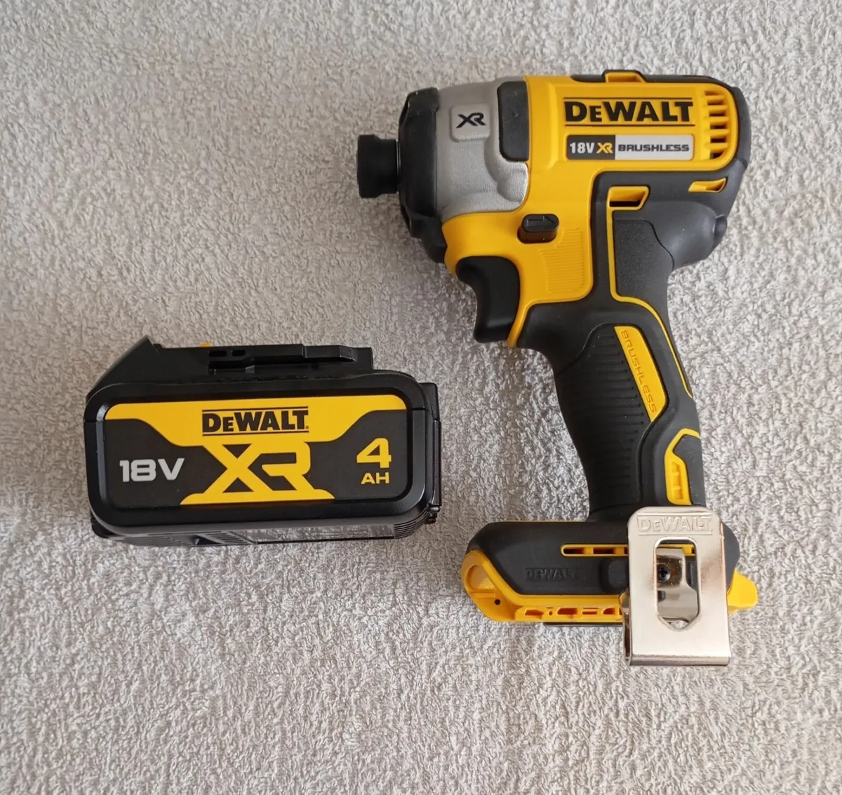 DeWalt DCF887 Impact Driver and 4ah Battery (New) - Image 1