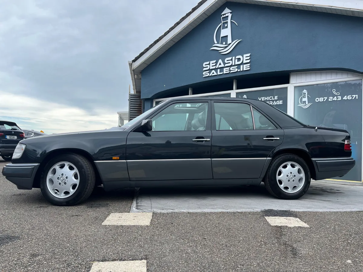 1994 Mercedes Benz E280 - Image 2