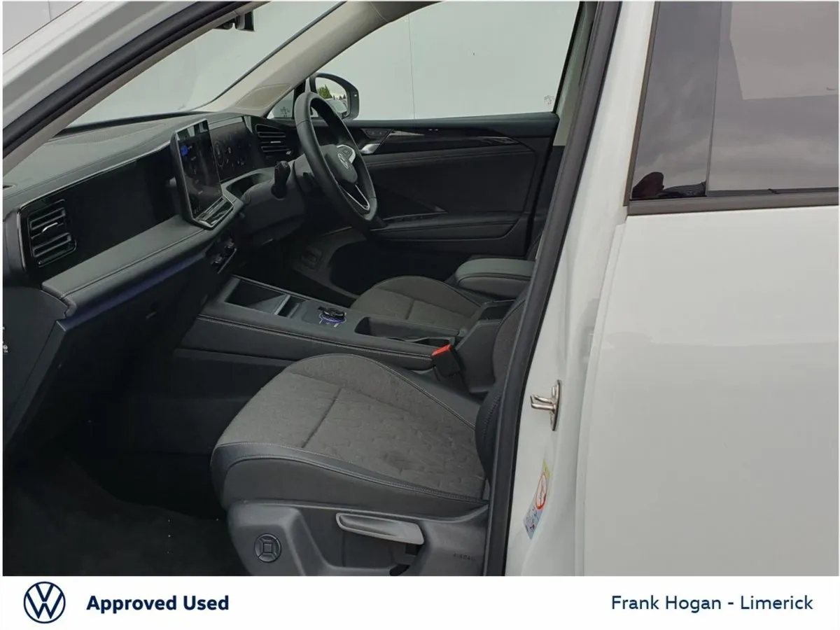 Volkswagen Tiguan 2.0 TDI 150HP Life DSG Call Sal - Image 4