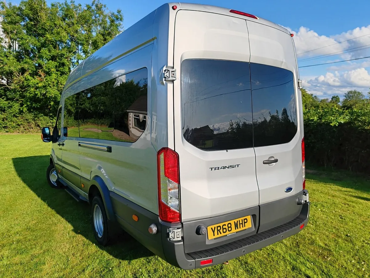 Ford Transit Minibus 2018 - Image 2