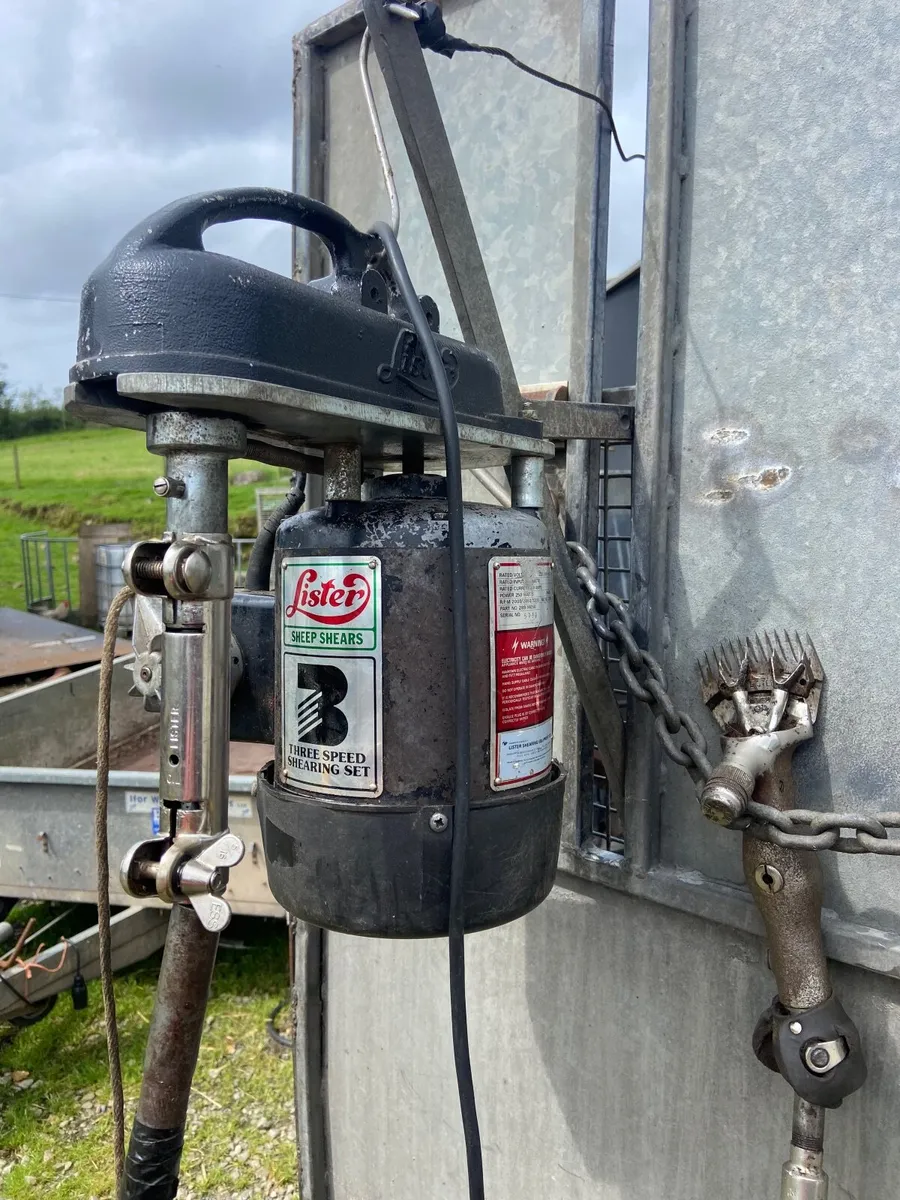 LISTER 3 SPEED SHEARING MACHINE - Image 1