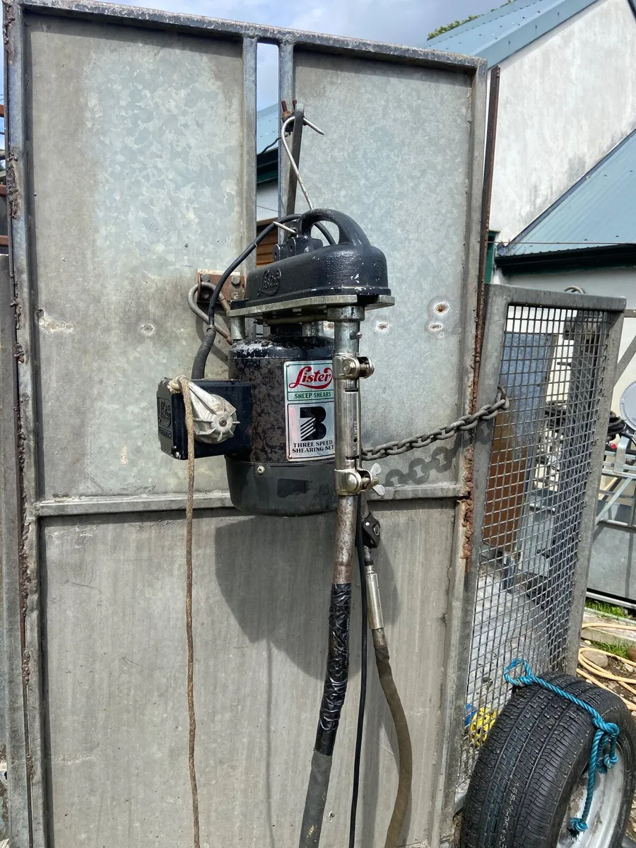 LISTER 3 SPEED SHEARING MACHINE - Image 2