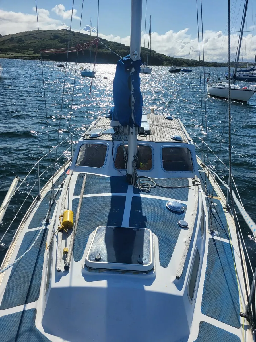 Sailing boat Trident Voyager 35 - Image 2