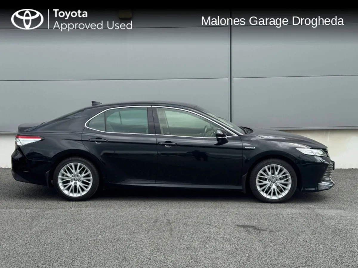 Toyota Camry 2.5 Hybrid Platinum Edition Call Now - Image 3