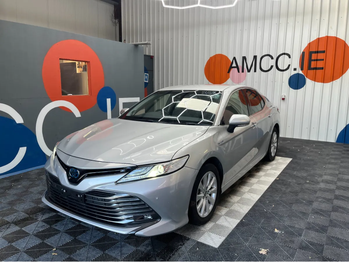 Toyota Camry TOYOTA CAMRY 2.5 HYBRID / ONLY 20k KM - Image 3