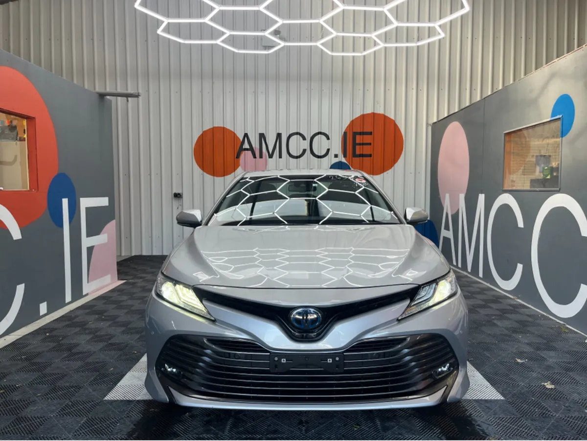 Toyota Camry ONLY €23950! TOYOTA CAMRY 2.5 HYBRID - Image 2