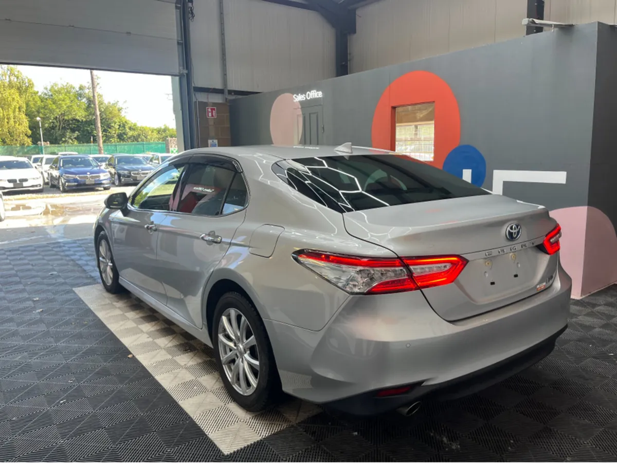 Toyota Camry ONLY €23950! TOYOTA CAMRY 2.5 HYBRID - Image 4