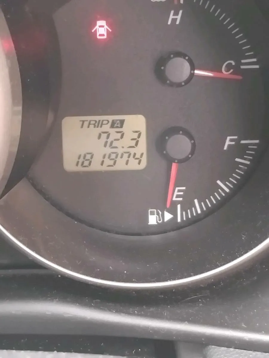 MAZDA 3 LOW miles - Image 4