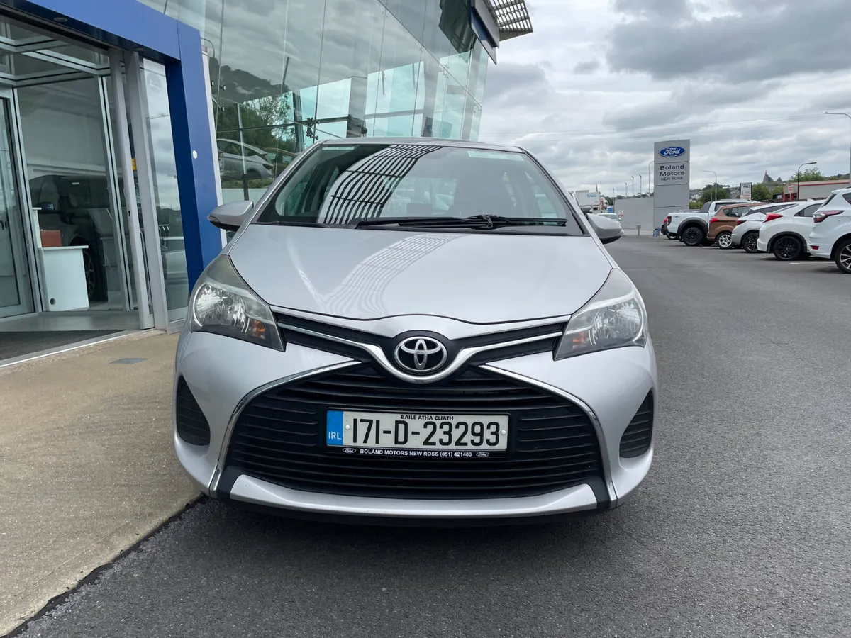Toyota Yaris 2017 - Image 4