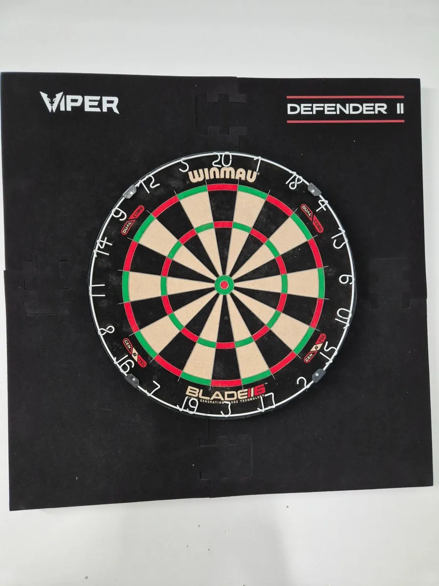 Dartboard/Darts/Electronic Scorer/Dart Mat - Image 1