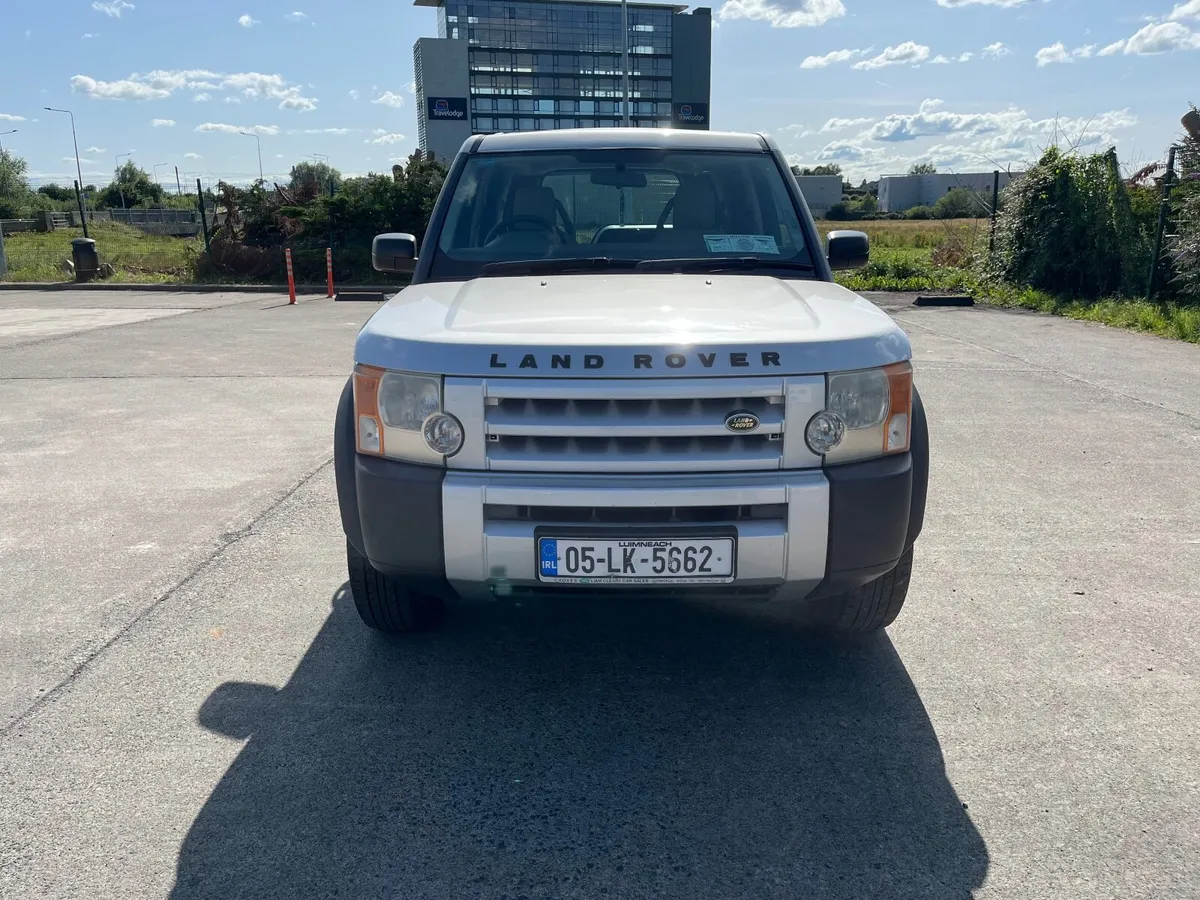 Land Rover Discovery 2005 - Image 1