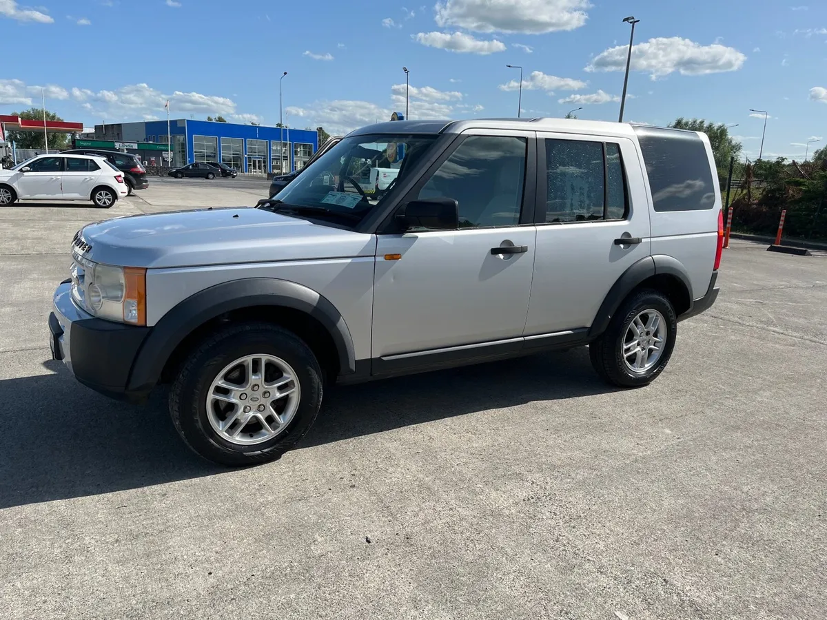Land Rover Discovery 2005 - Image 2