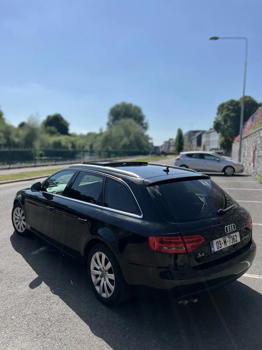 Audi A4 panoramic - Image 3