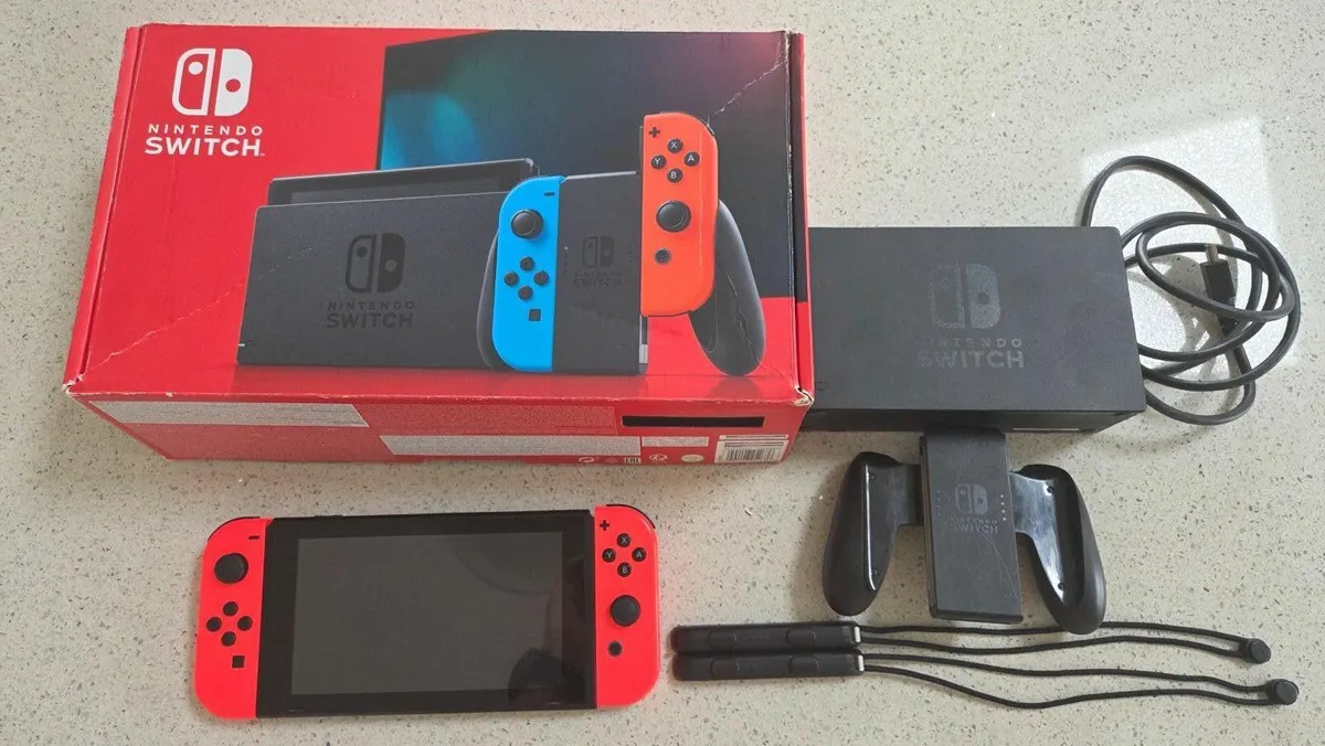Nintendo Switch