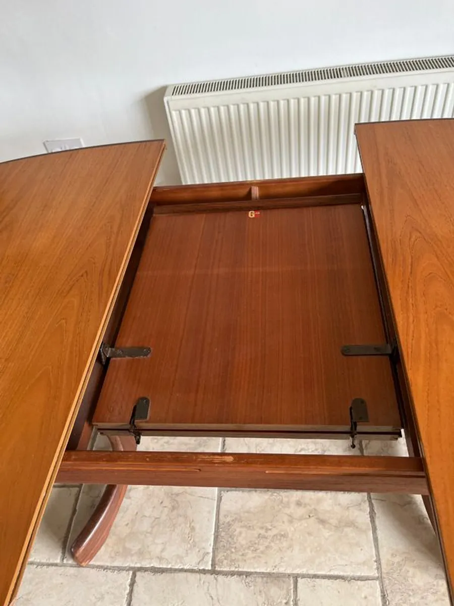 Large mid century dining table - Image 4