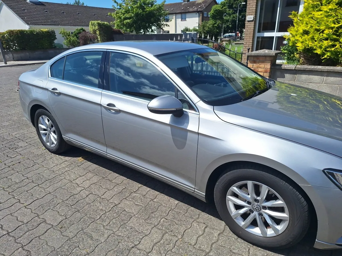 Volkswagen Passat TDI Bluemotion - Image 1