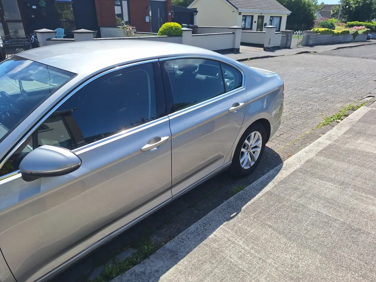 Volkswagen Passat TDI Bluemotion - Image 4