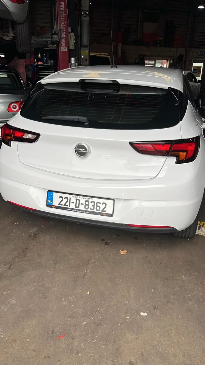 Opel Astra - Image 2