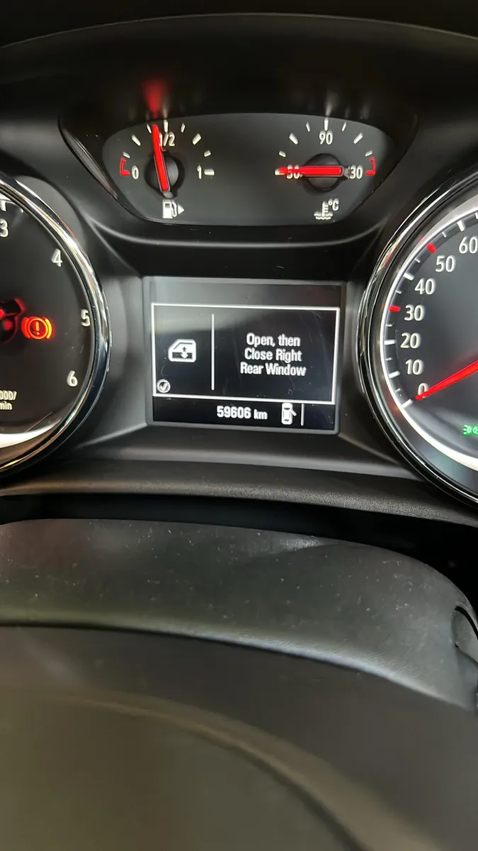 Opel Astra - Image 4