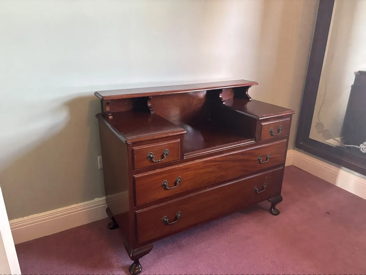 Mahogany chest of drawers - Image 3