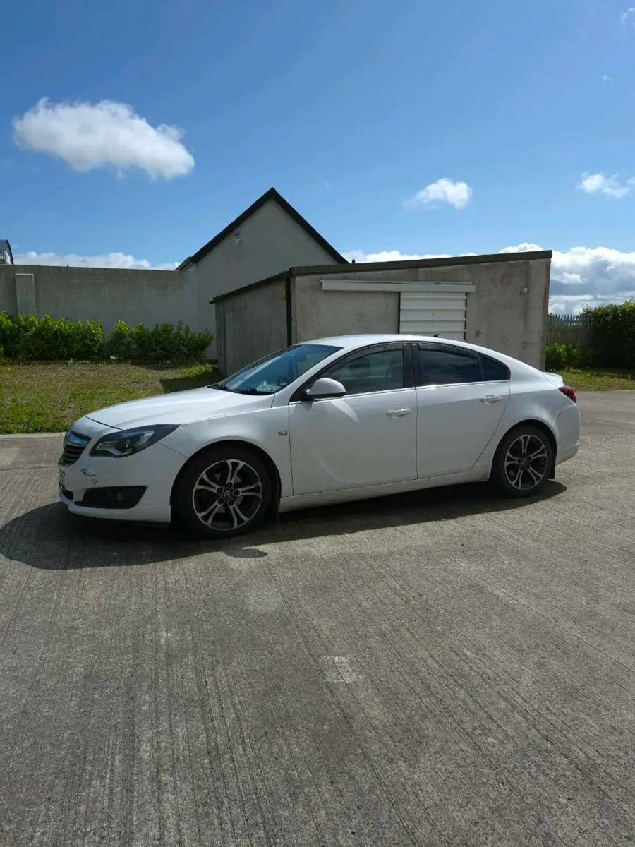 2015 Opel Insignia Sri Limited Edition 140BHP - Image 2