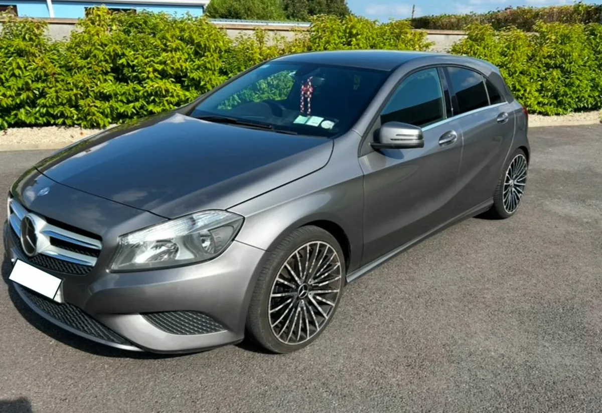 Mercedes-Benz A-Class 2015 - Image 4