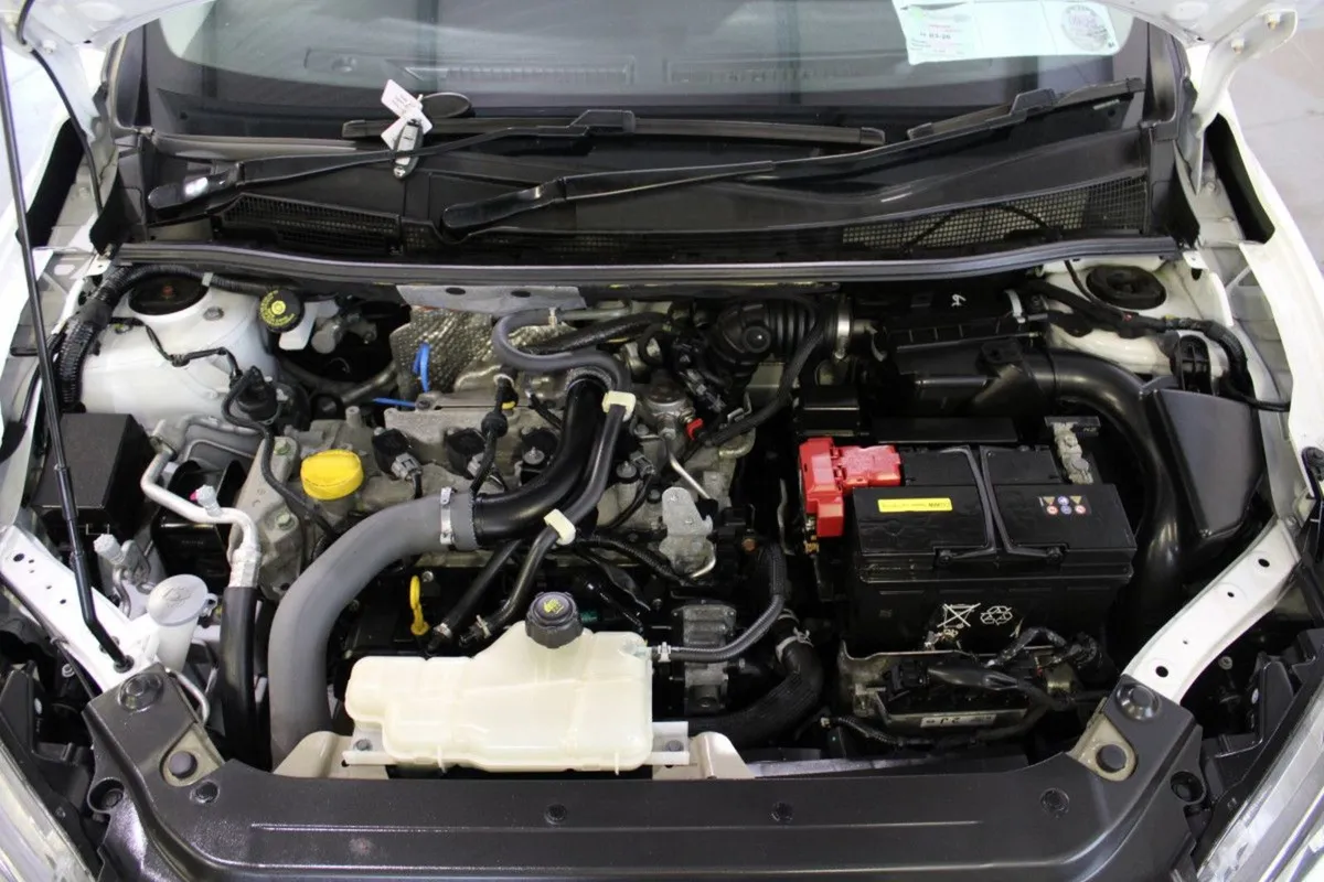 Nissan Pulsar 1.2 SV Executive CVT Auto - Image 3