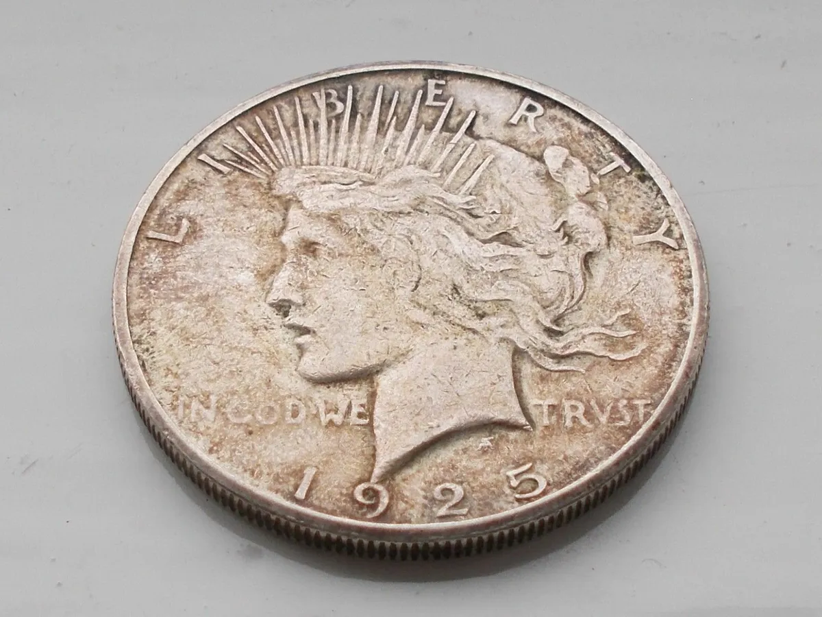 USA 1925 Silver Dollar 'Peace' Coin - Image 2
