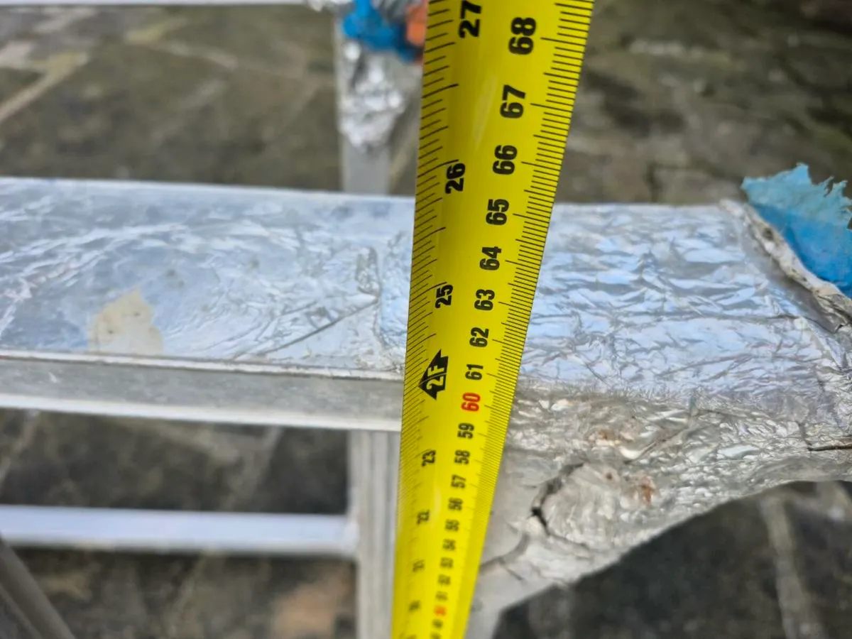 2.5 m 'A' frame ladder - Image 3