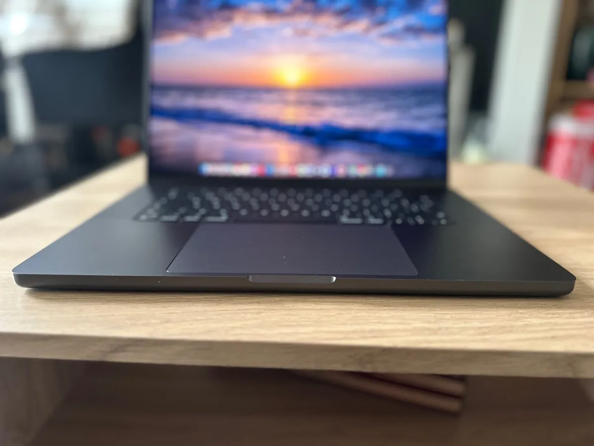 MacBook Pro 16.2" | M4 Pro | 20-Core GPU | 24GB - Image 3