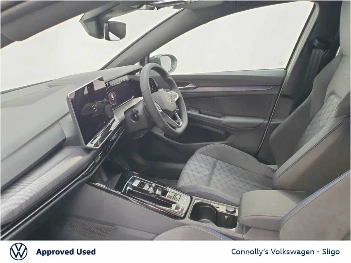 Volkswagen Golf Rline 1.5tsi Mhev 116HP - Image 4