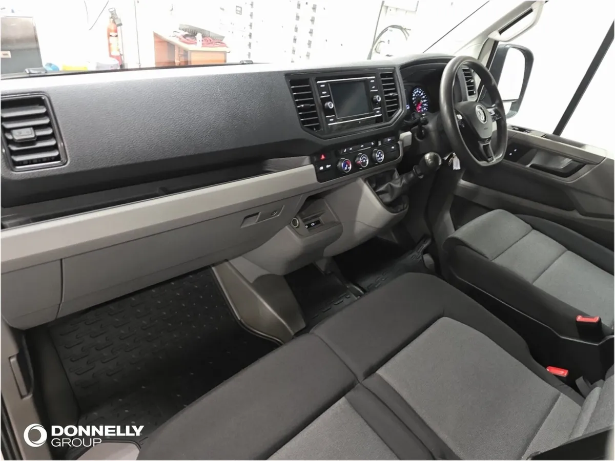 Volkswagen Crafter Cr35 Mwb Diesel Fwd Trendline - Image 2
