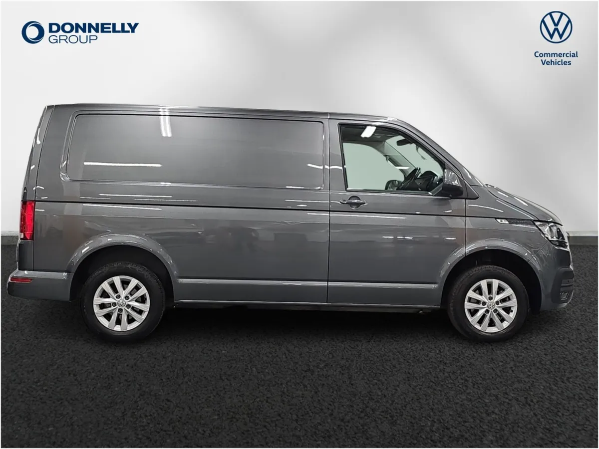 Volkswagen Transporter T28 Swb Diesel Highline - Image 4
