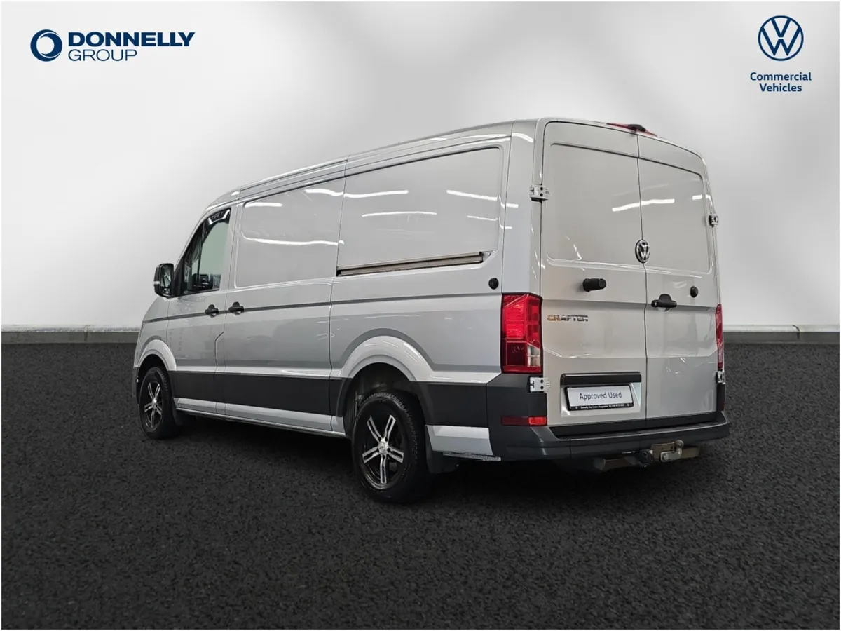 Volkswagen Crafter Cr35 Mwb Diesel Fwd Trendline - Image 3