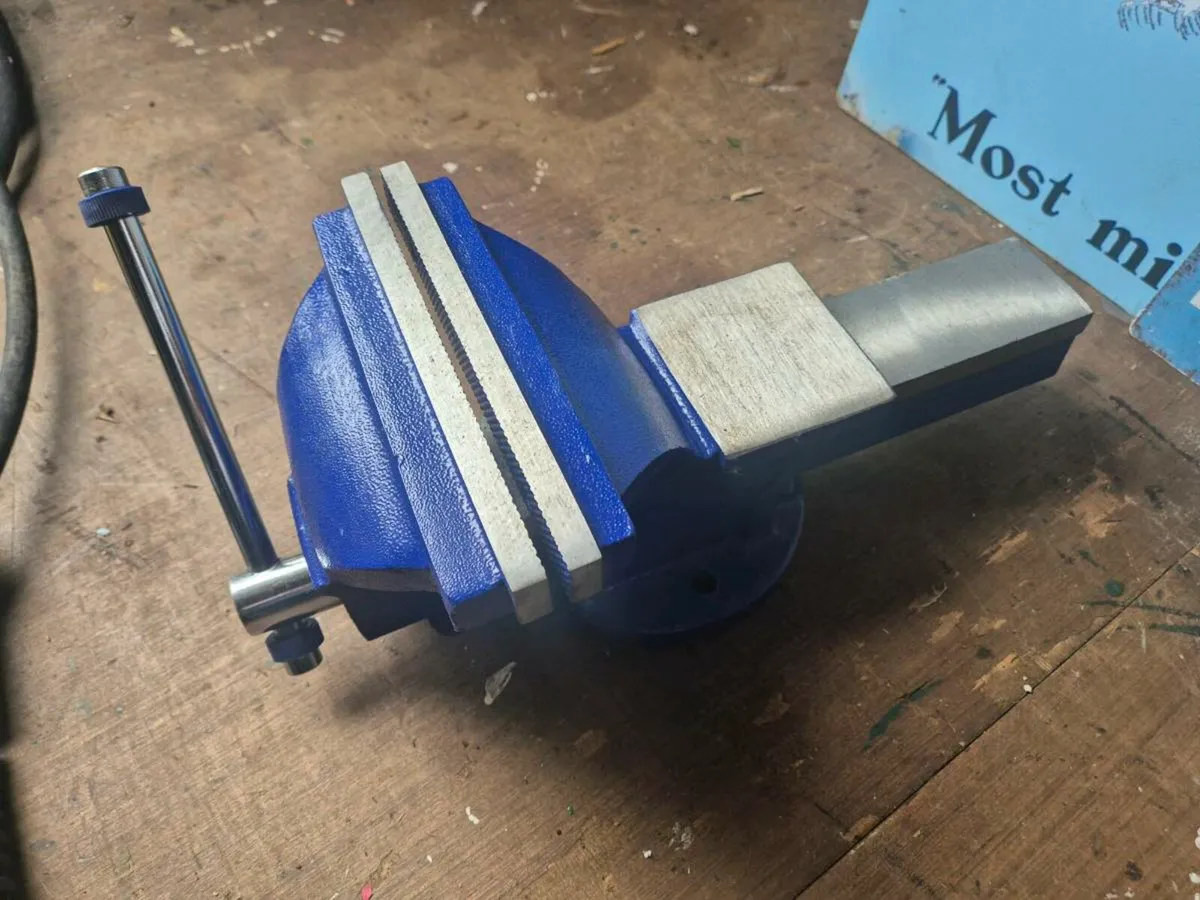 Table voice - Image 1