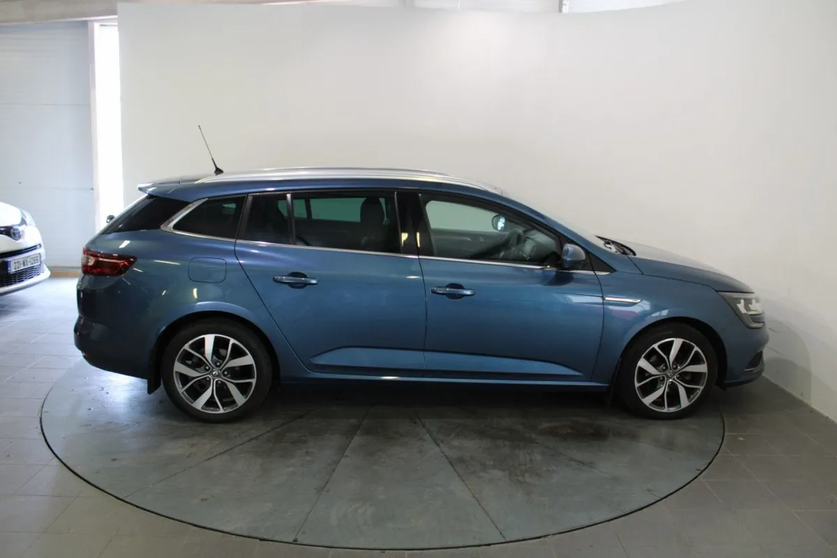 Renault Megane 1.5 dCi 110 Dynamique NAV - Image 4