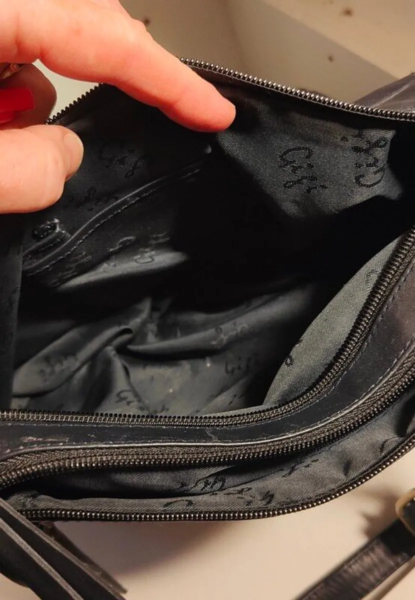 Gigi leather handbag - Image 2