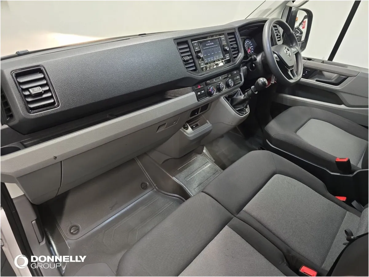 Volkswagen Crafter Cr35 Mwb Diesel Fwd Trendline - Image 2