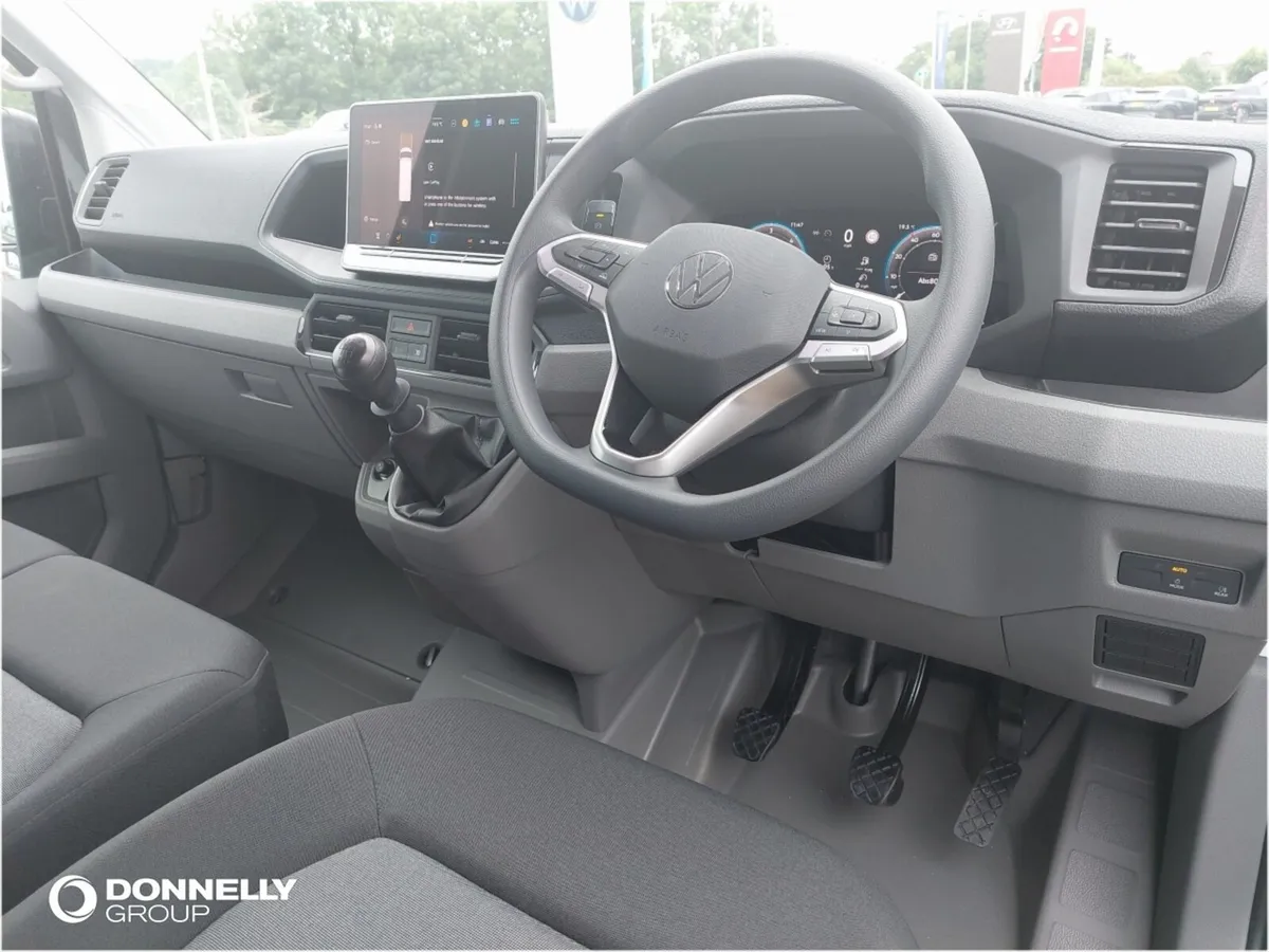 Volkswagen Crafter Cr30 Mwb Diesel Fwd Commerce - Image 3