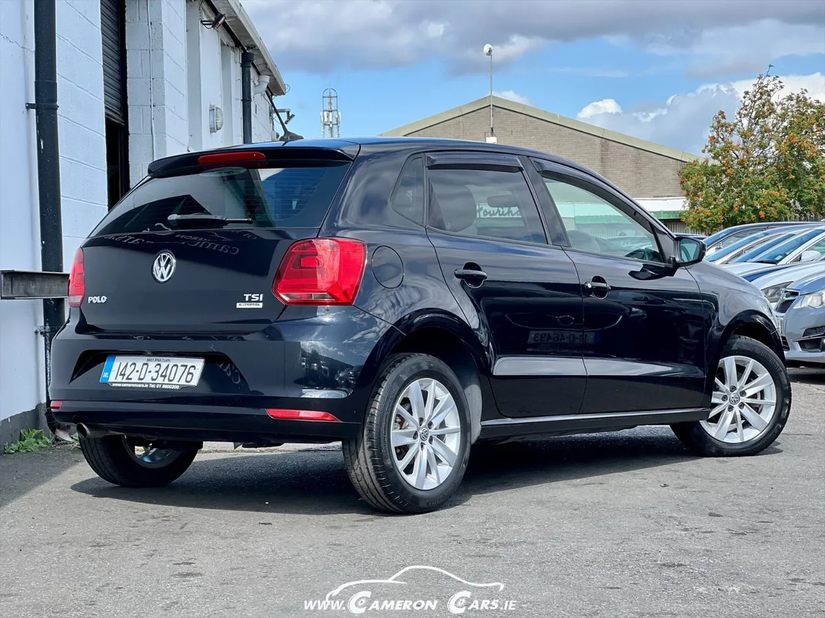Volkswagen Polo 2014 - Image 2