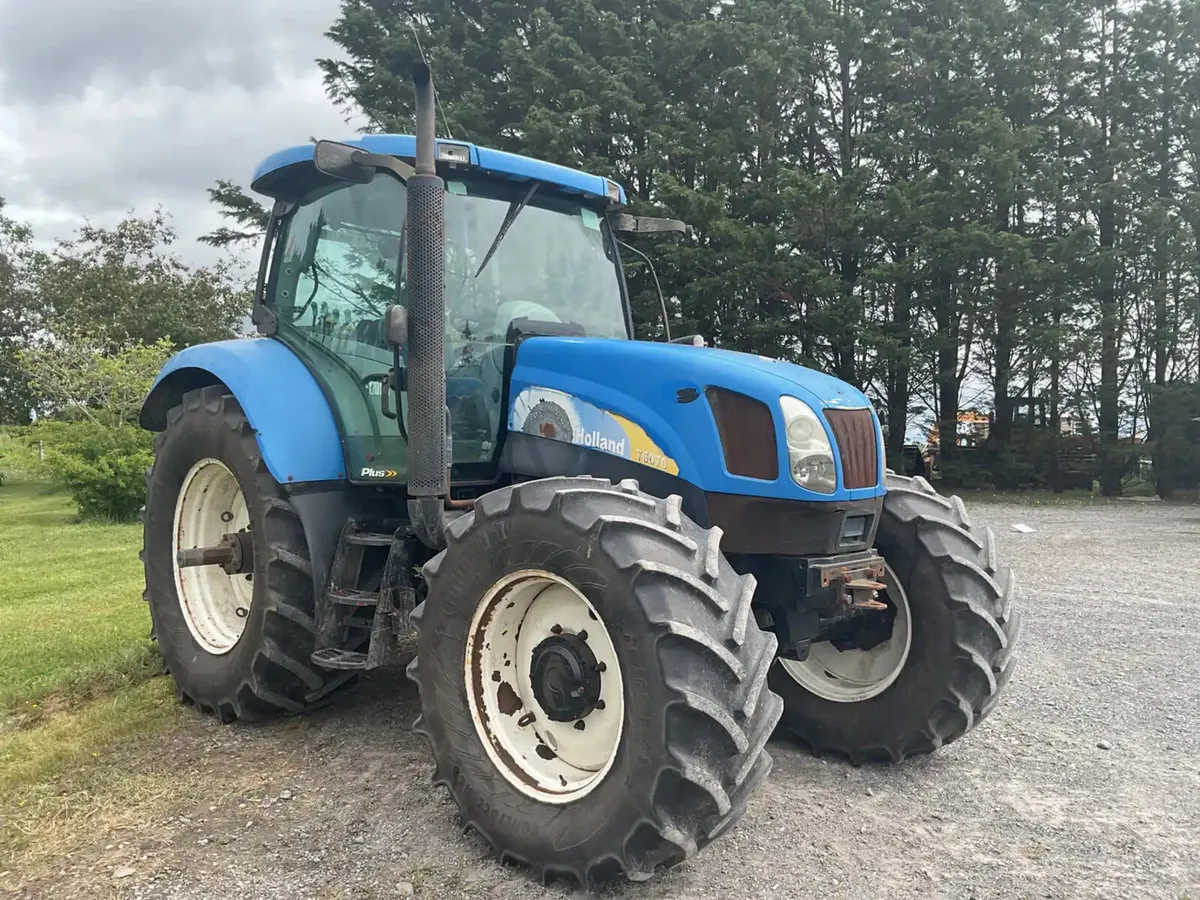 2008 New Holland T6070 4WD Tractor For Auction - Image 3