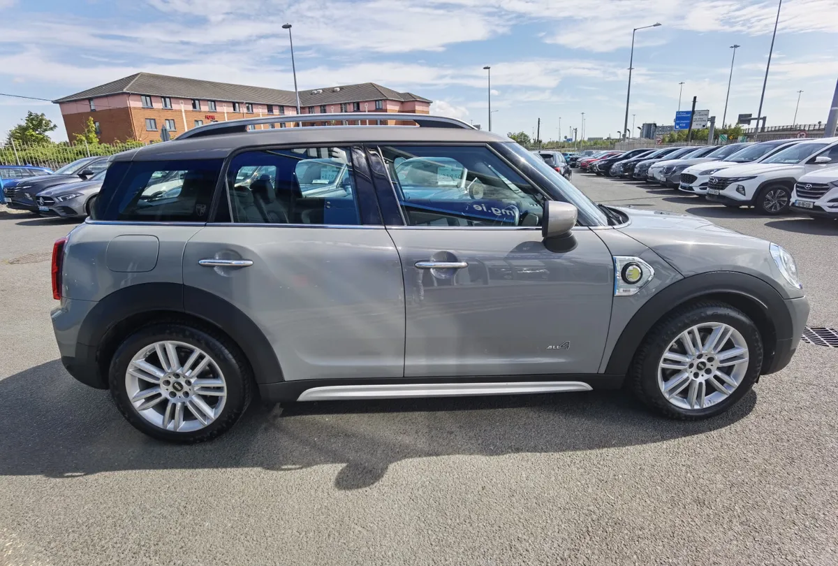 MINI COUNTRYMAN 1.5 COOPER S EXCLUSIVE ALL4 PHEV - Image 4